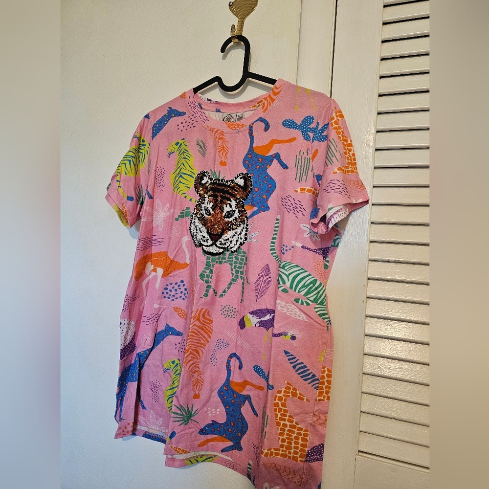 Sheridan French Sequin Tiger pink  Tee Large